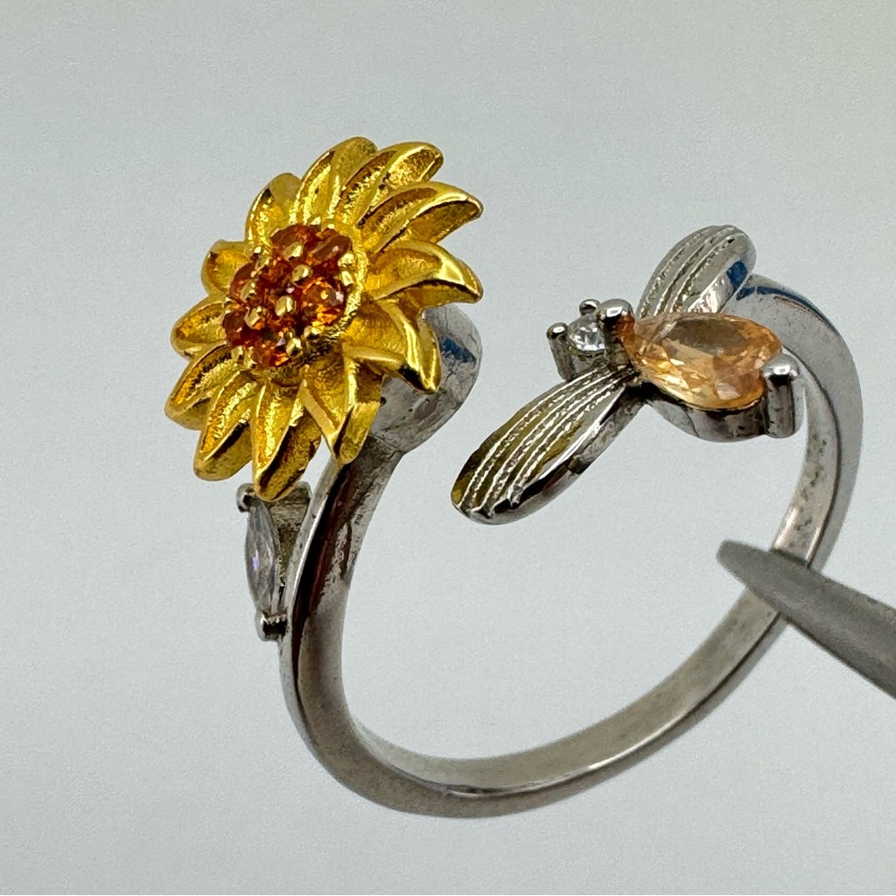 Silver Tone Adjustable Spinner Flower Ring Cubic Zirconia Statement - Picture 4 of 7